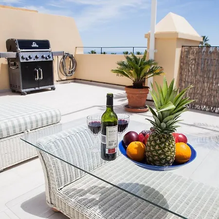 Spacious 200 Sq.m. Penthouse With Sea View Terraces アパート トレモリノス