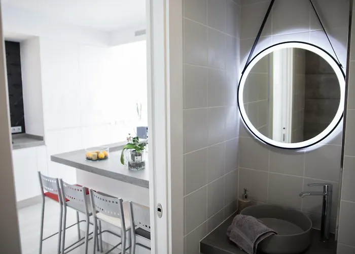 Appartement Spacious 200 Sq.m. Penthouse With Sea View Terraces *