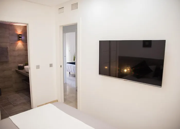 Spacious 200 Sq.m. Penthouse With Sea View Terraces Appartement