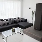 Spacious 200 Sq.m. Penthouse With Sea View Terraces * טורמולינוס