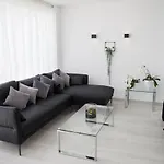 Spacious 200 Sq.m. Penthouse With Sea View Terraces Appartement *