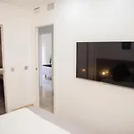 Spacious 200 Sq.m. Penthouse With Sea View Terraces דירה
