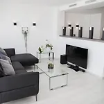 Spacious 200 Sq.m. Penthouse With Sea View Terraces טורמולינוס