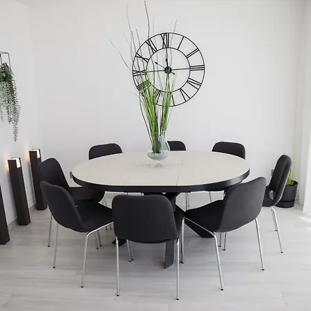 Spacious 200 Sq.m. Penthouse With Sea View Terraces