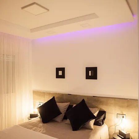 Spacious 200 Sq.m. Penthouse With Sea View Terraces Appartement *