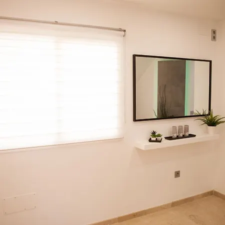 Апартаменты Spacious 200 Sq.m. Penthouse With Sea View Terraces Торремолинос