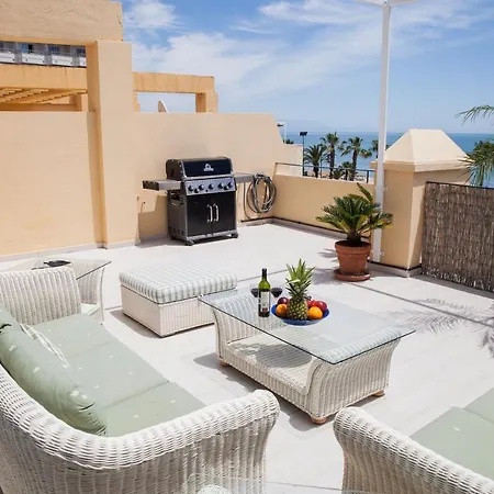 Апартаменты Spacious 200 Sq.m. Penthouse With Sea View Terraces Торремолинос