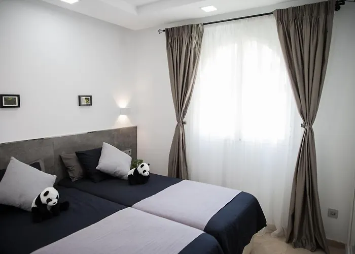 Spacious 200 Sq.m. Penthouse With Sea View Terraces * Торремолинос