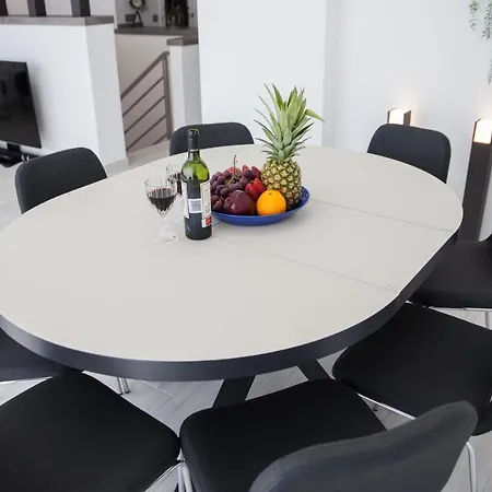 Appartement Spacious 200 Sq.m. Penthouse With Sea View Terraces *