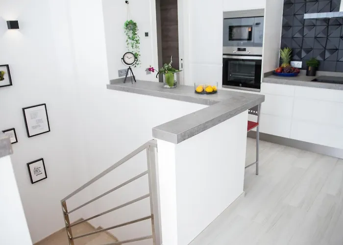 Spacious 200 Sq.m. Penthouse With Sea View Terraces * Torremolinos