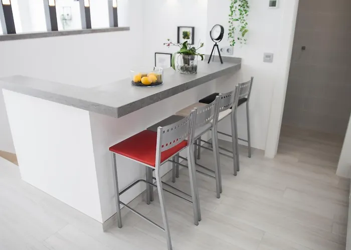 Spacious 200 Sq.m. Penthouse With Sea View Terraces Lägenhet *